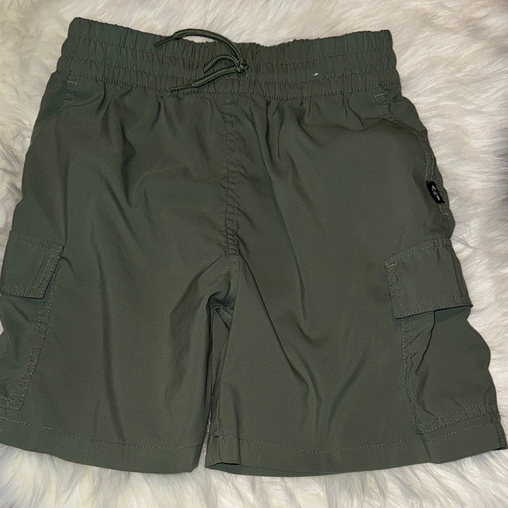 Abercrombie and fitch boys Olive Cargo Shorts lightweight summer like new